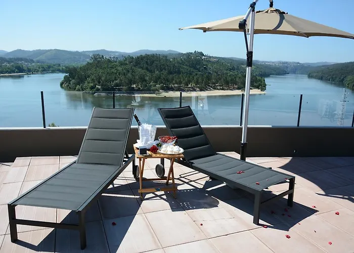 Figurino Do Douro Melres